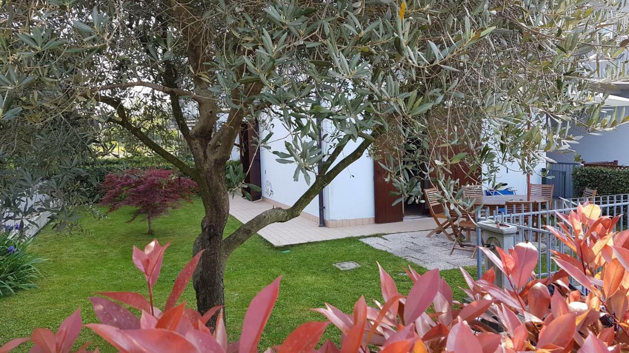 Villa Villacolle Sirmione Kültér fotó